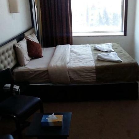 Teeba Palace Hotel Suites Amman Exterior foto