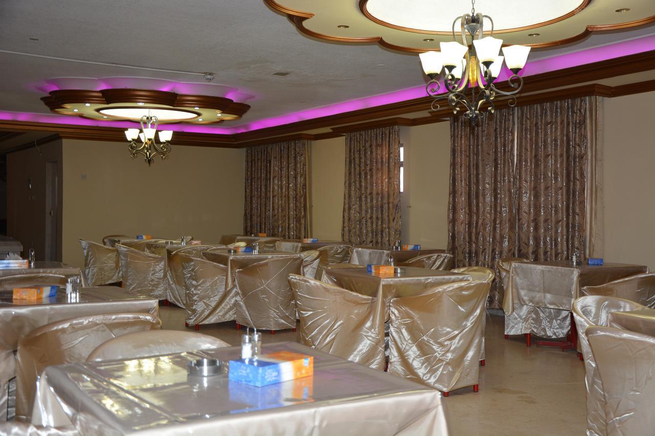 Teeba Palace Hotel Suites Amman Exterior foto