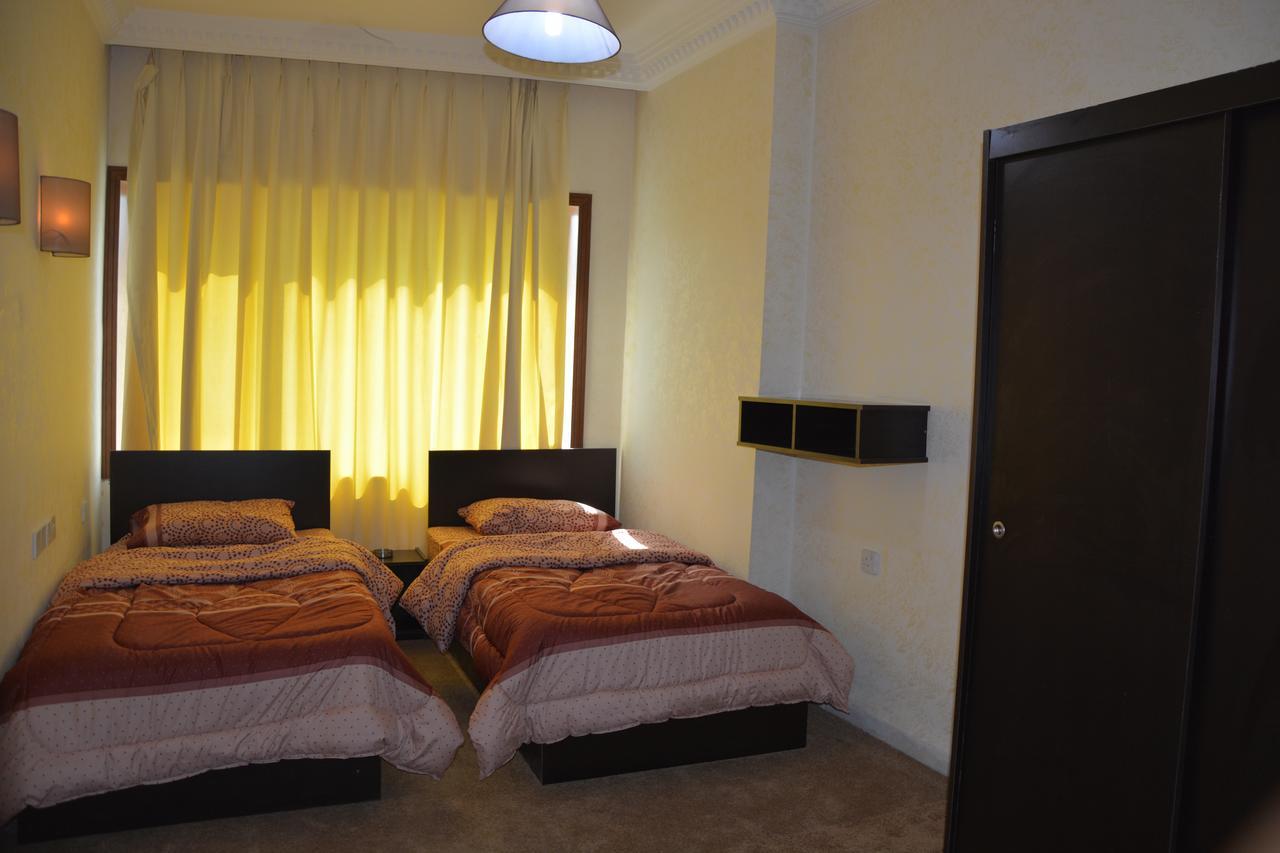 Teeba Palace Hotel Suites Amman Exterior foto