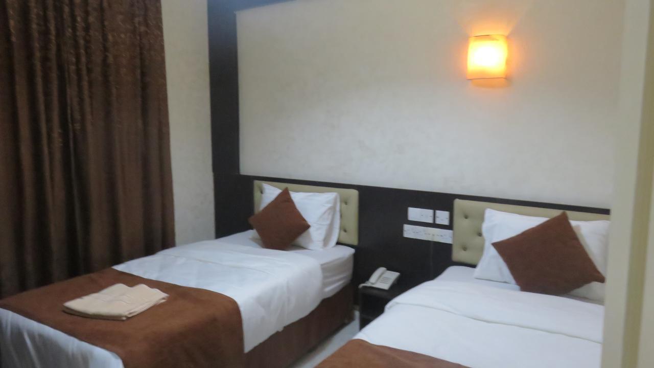 Teeba Palace Hotel Suites Amman Exterior foto