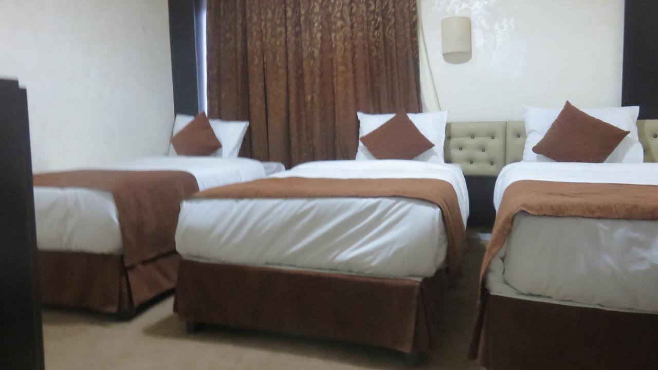 Teeba Palace Hotel Suites Amman Exterior foto