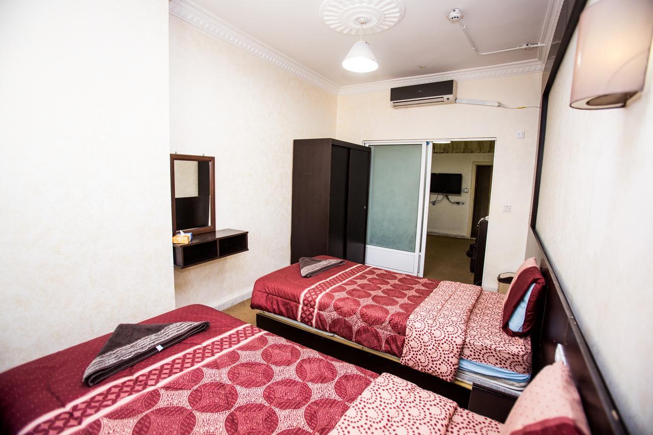 Teeba Palace Hotel Suites Amman Exterior foto